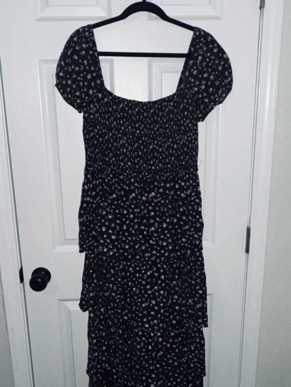 And now this Women’s Black Floral Tiered Midi Dress
